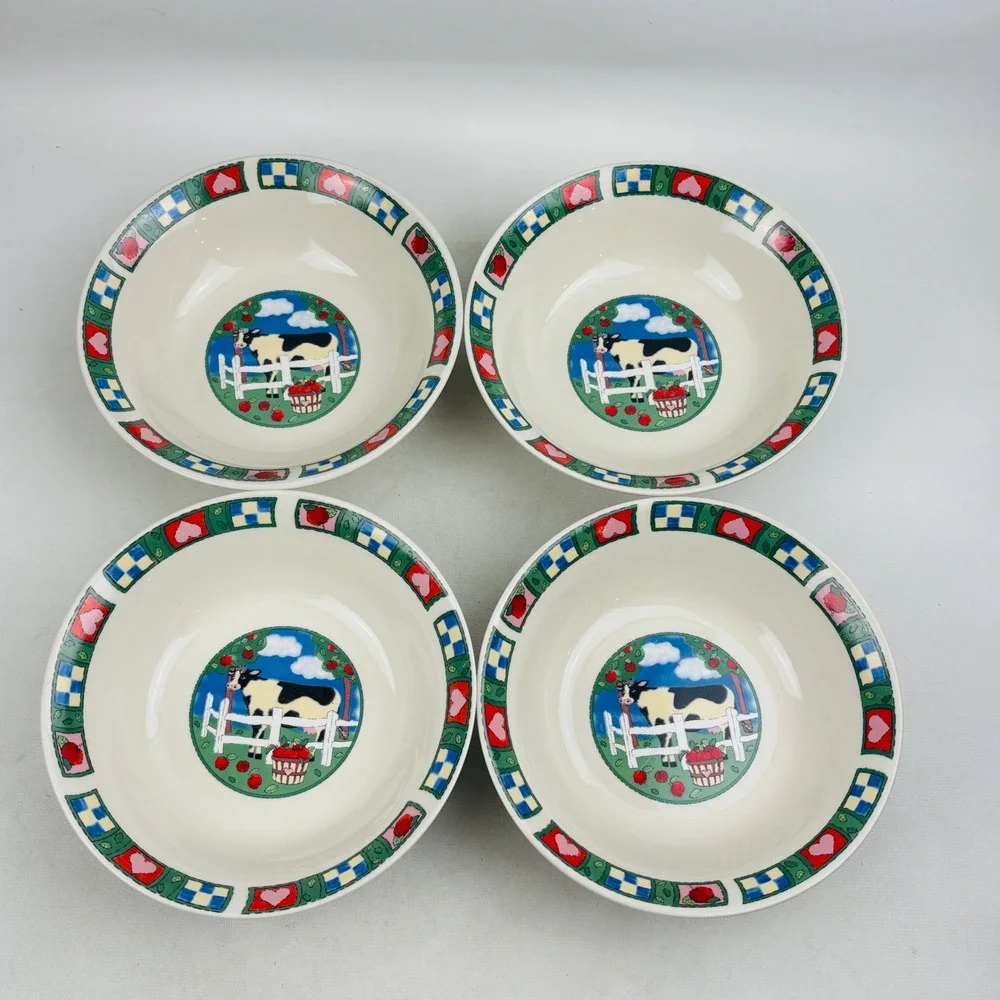 Gibson Barnyard Coupe Cereal Soup Bowl Set of 4 Cow Heart Check Apple Country
